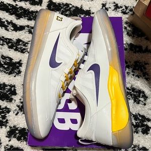 Nike sb Nyjah free 2 lakers size 11